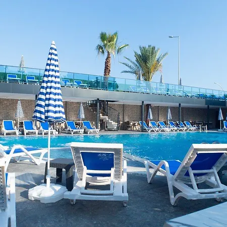 Relax Hotel 4*