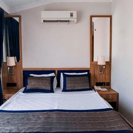 Relax Готель Аланія