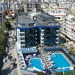 Relax 4* 阿拉尼亚