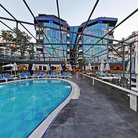 Relax Hotel 4*
