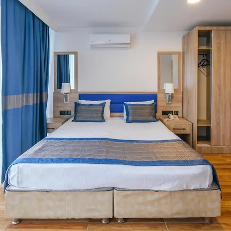 Relax Hotel 4*